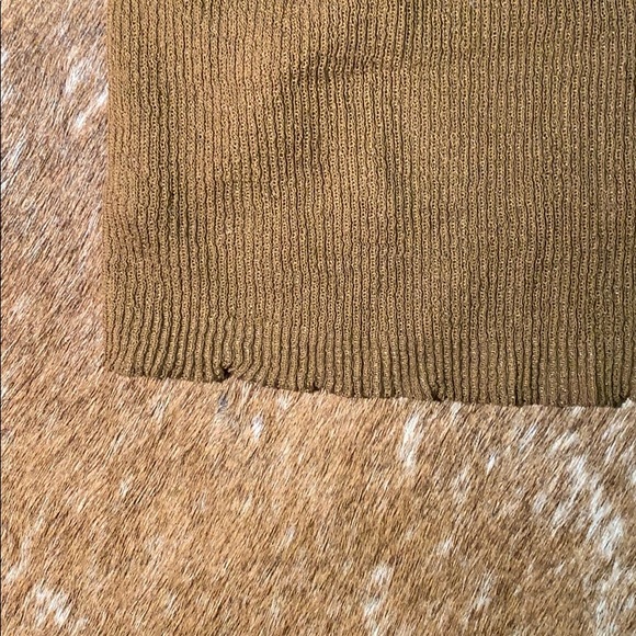 Delicate beige high neck shirt from Zara - Picture 4 of 5